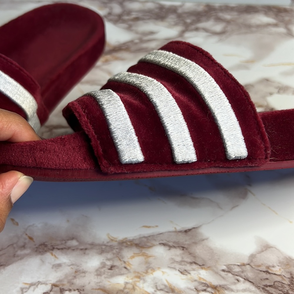 Burgundy Velvet Adidas Slides 😍 size 8 - Picture 4 of 6